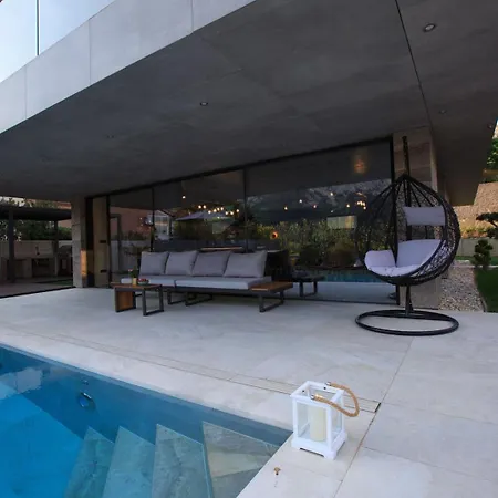 Villa Luxury Pearl 1 With Infinity Pool *