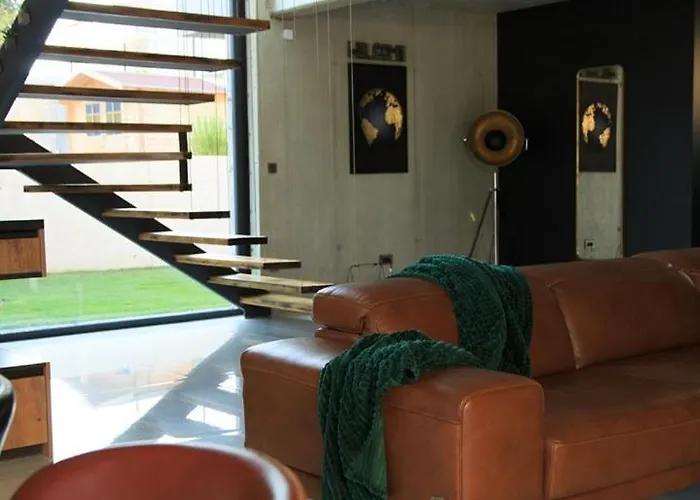 Luxury Pearl 1 With Infinity Pool *