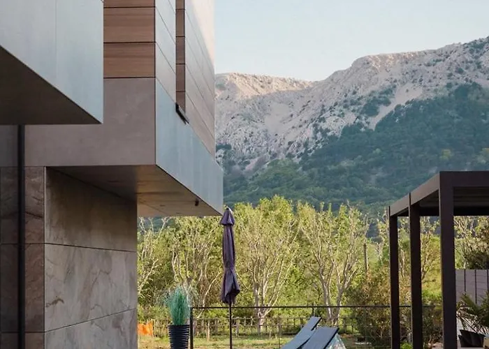 Luxury Pearl 1 With Infinity Pool