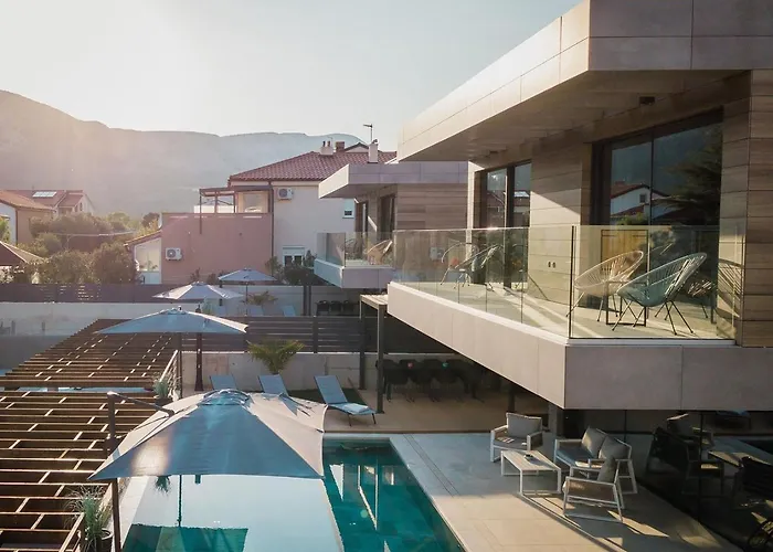 Luxury Pearl 1 With Infinity Pool Villa *