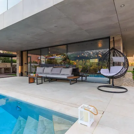 Vilă Luxury Pearl 1 With Infinity Pool