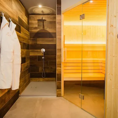 Luxury Pearl 1 With Infinity Pool Willa