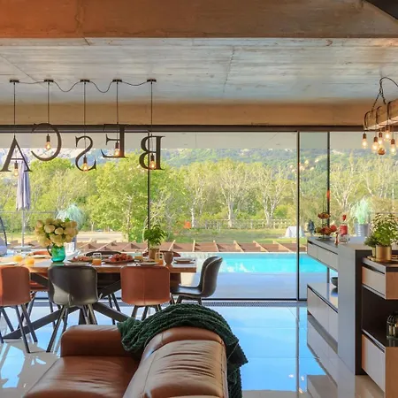 Luxury Pearl 1 With Infinity Pool