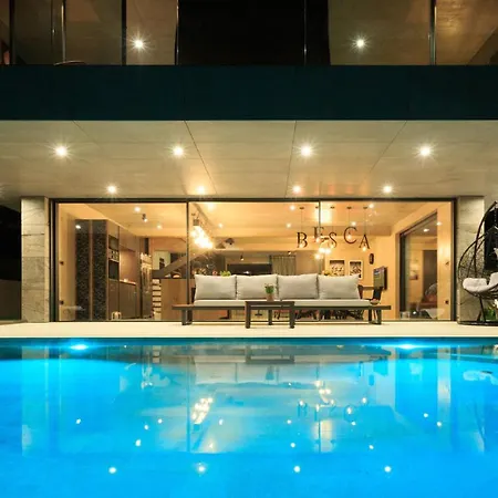 Luxury Pearl 1 With Infinity Pool Willa *